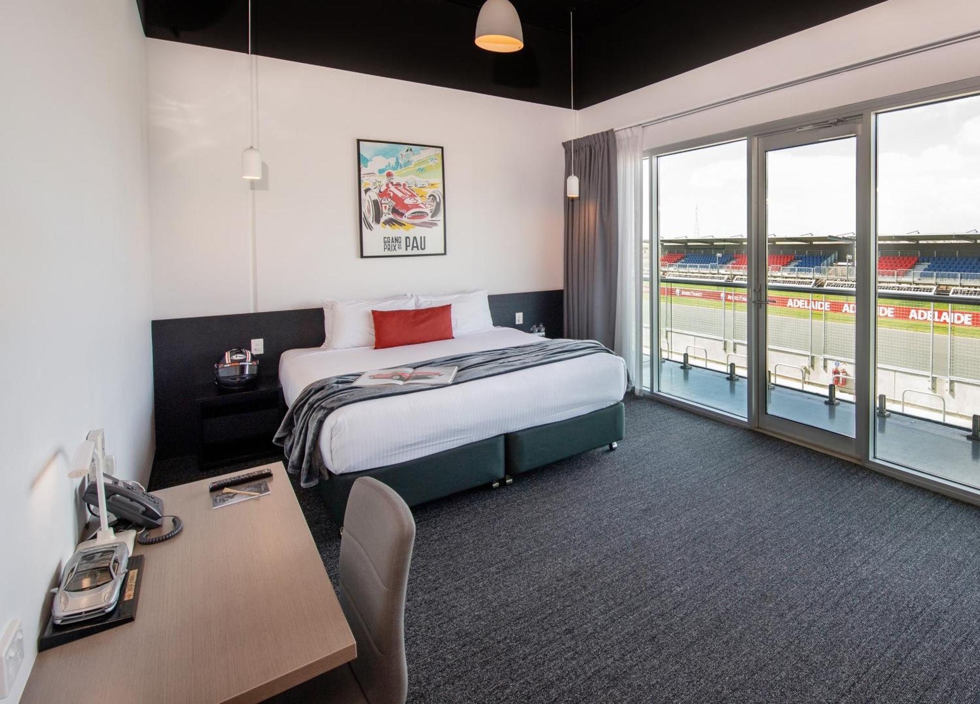 Rydges Pit Lane Tailem Bend Quarto foto
